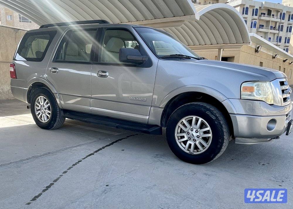 فورد اكسبيدشن ٢٠٠٨ بحالة ممتازة شرط الفحص1