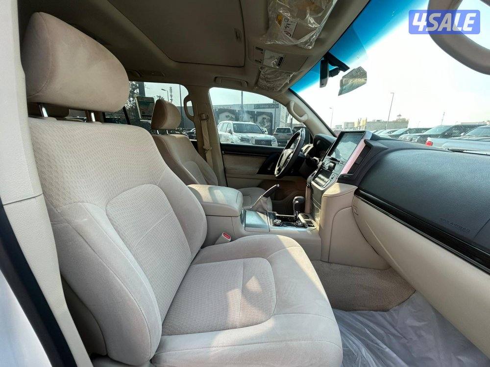 لاند كروزر GX.R -V8 موديل 2019 ماشى 163.000 k.m وارد الساير .5