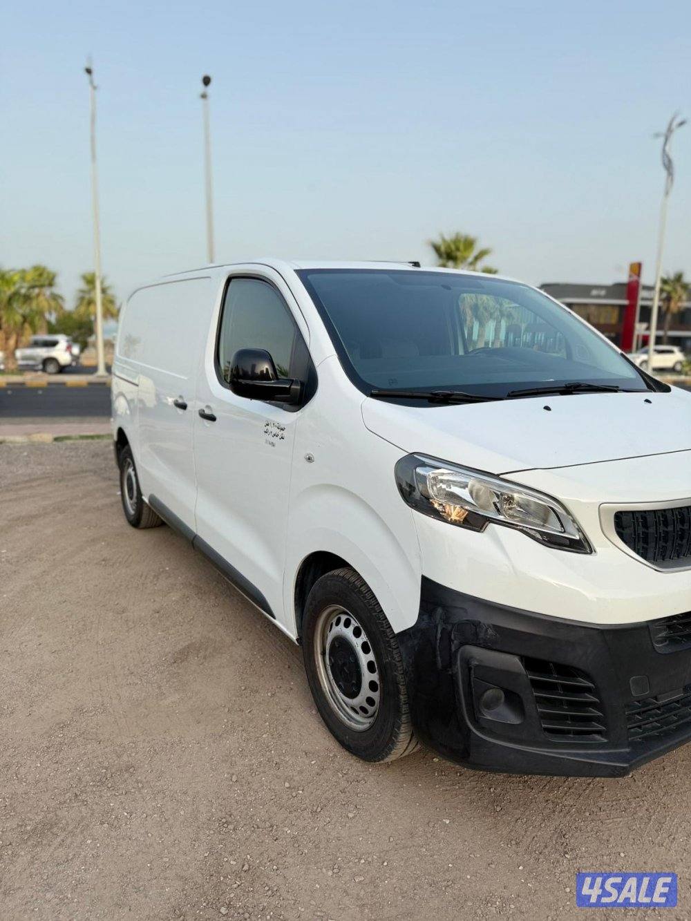 بيجو اكسبيرت موديل 2018 / بحاله ممتازه1