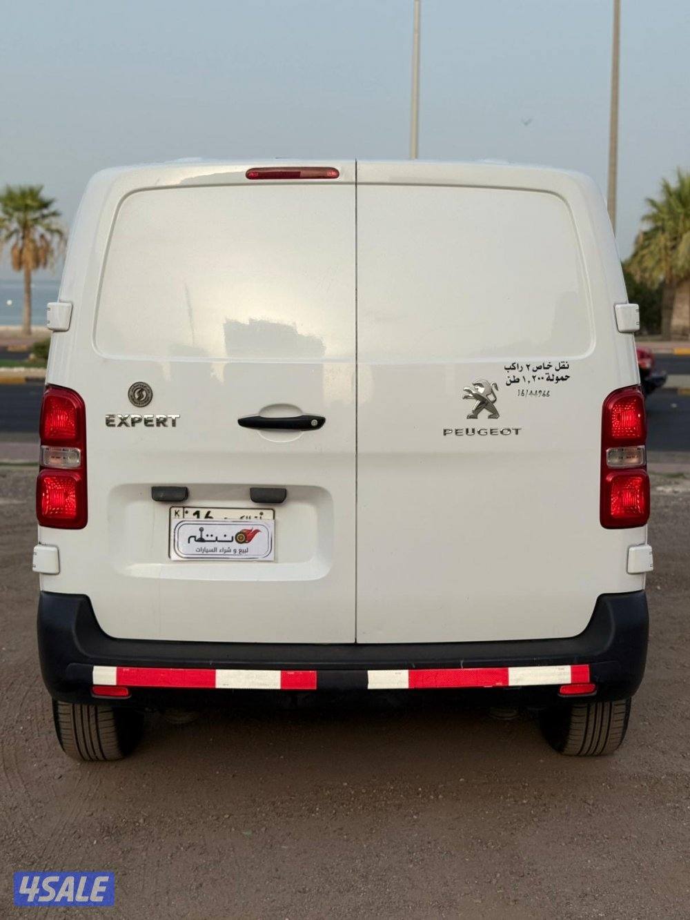 بيجو اكسبيرت موديل 2018 / بحاله ممتازه3