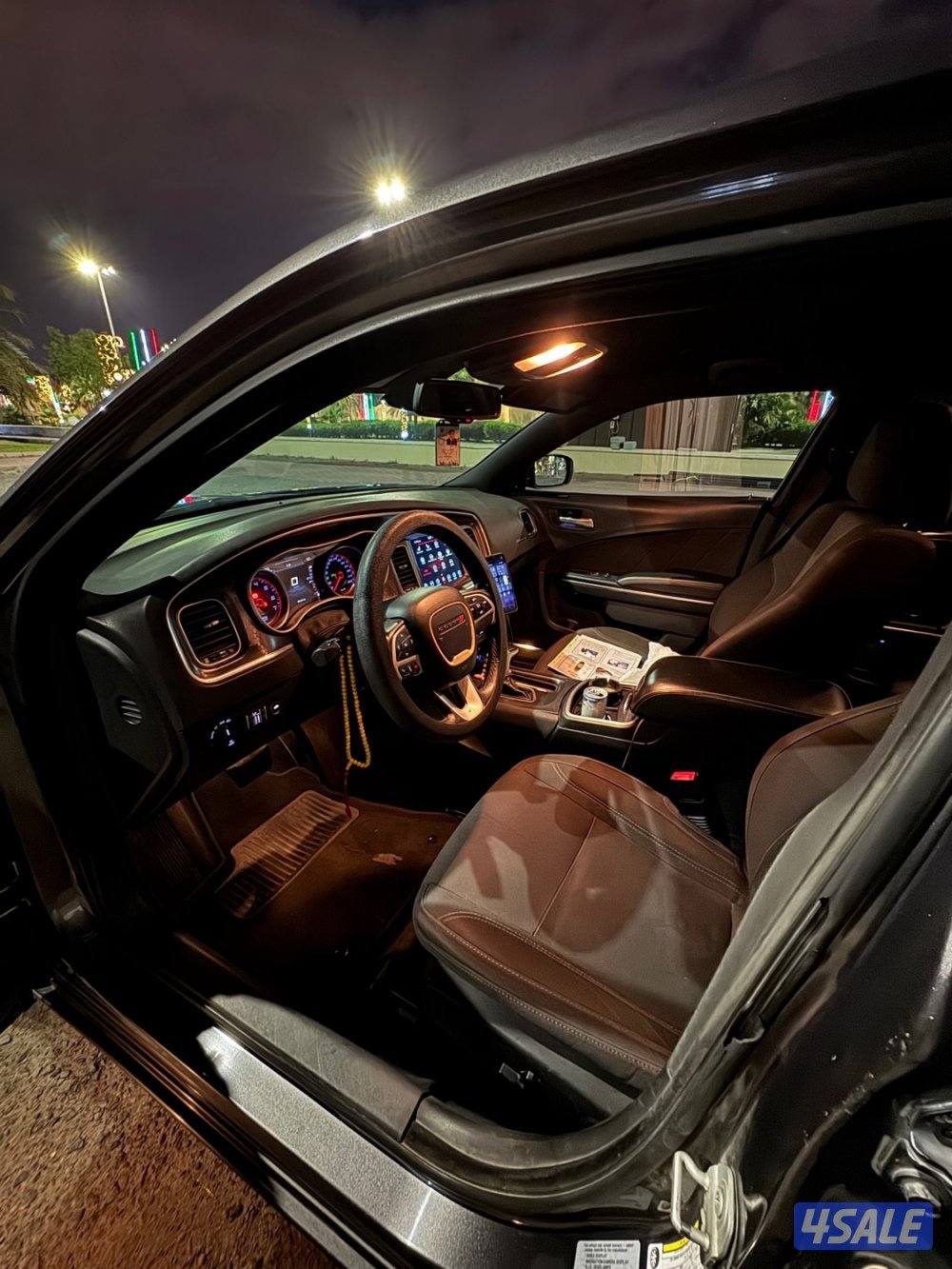 دودج تشارجر 20175