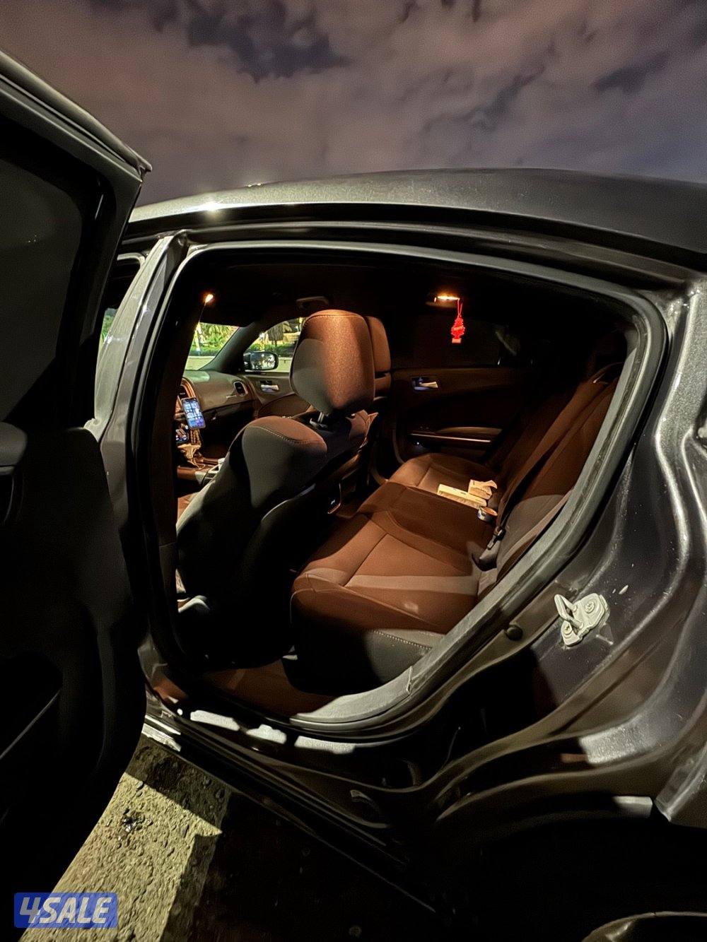 دودج تشارجر 20176