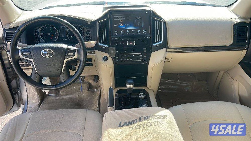 لاندكروز موديل ٢٠٢٠ ماشي ٩٣ شرط الفحص بالكامل حمايه فل بدي4