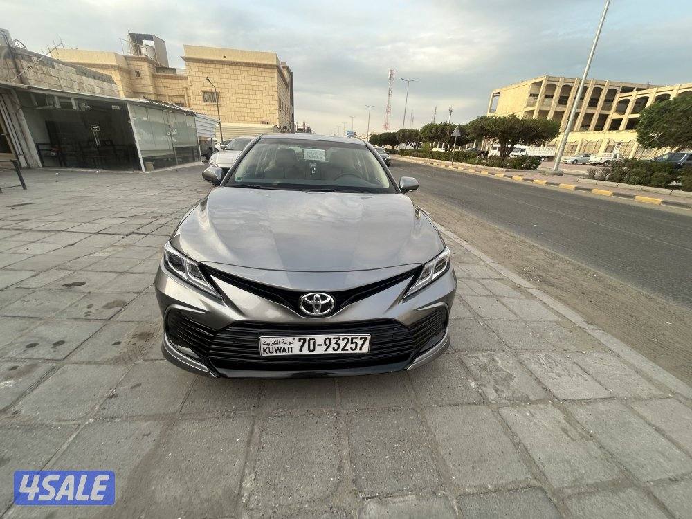 كامري LE موديل 2024 مالك اول بحالة الوكاله0