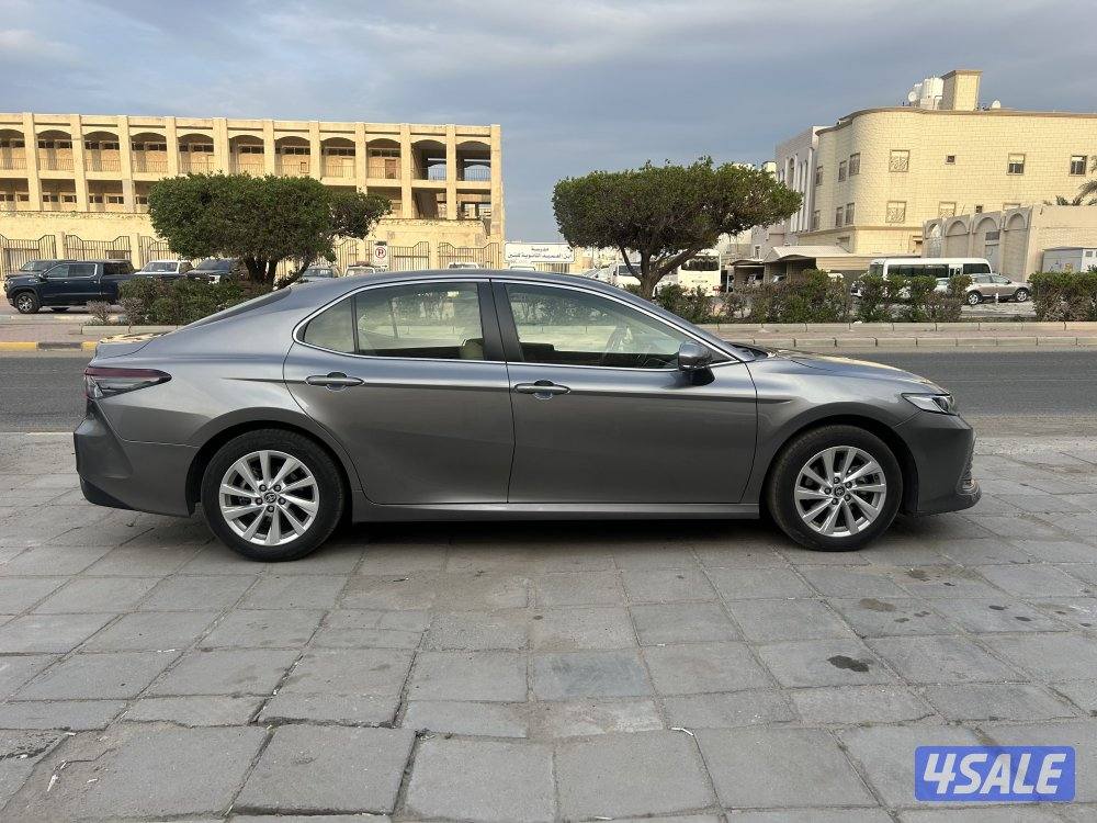 كامري LE موديل 2024 مالك اول بحالة الوكاله4