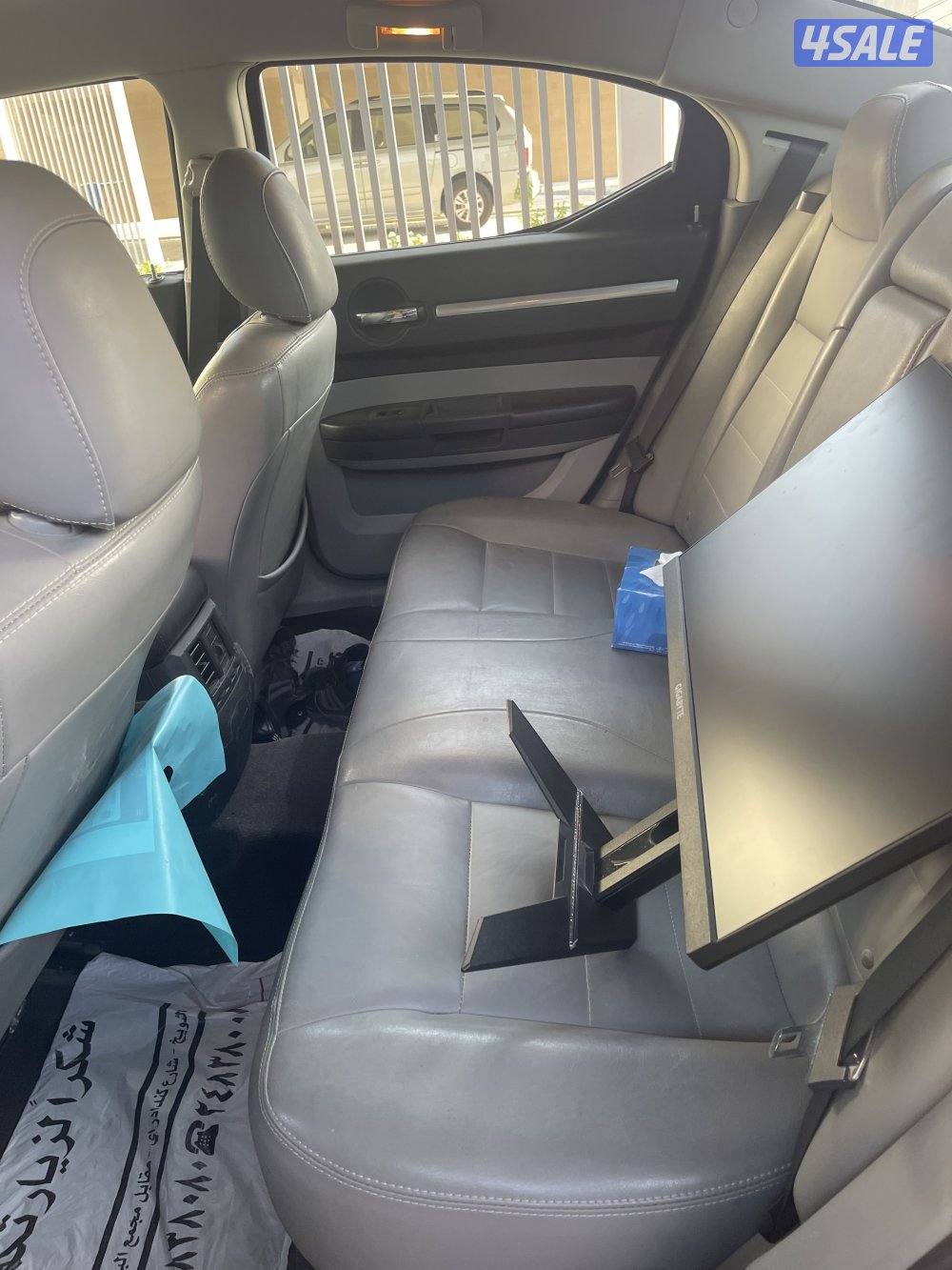 دودج تشارجر 2010 v8 كامل المواصفات ماشي 75 الف2