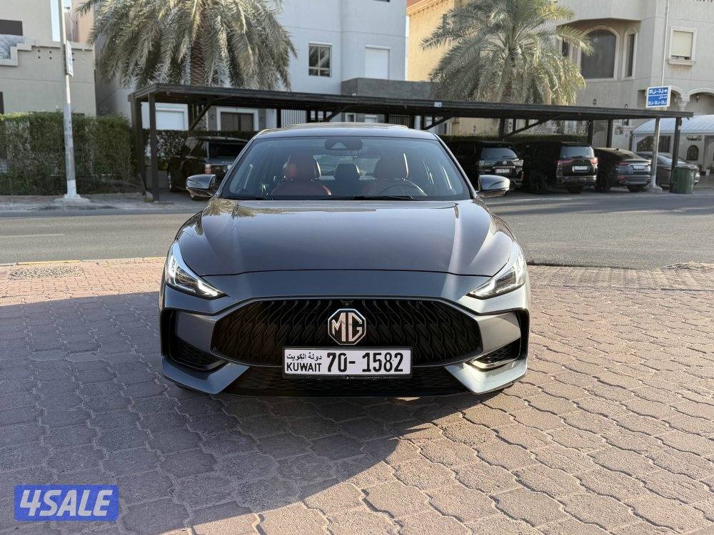 ام جي GT موديل 2022 صبغ وكاله شرط الفحص3