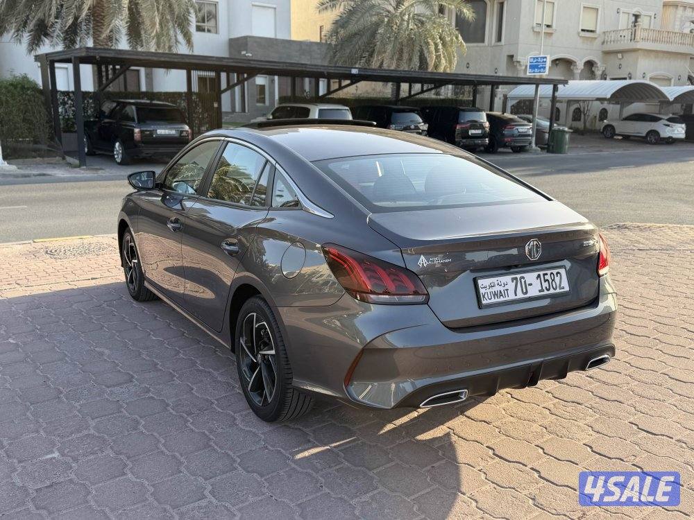 ام جي GT موديل 2022 صبغ وكاله شرط الفحص5