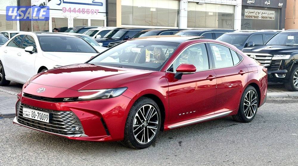 تويوتا كامري GLE ليمتد 20250