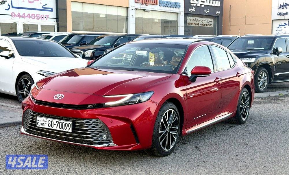 تويوتا كامري GLE ليمتد 20251