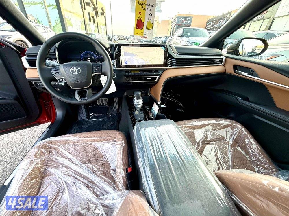 تويوتا كامري GLE ليمتد 20257