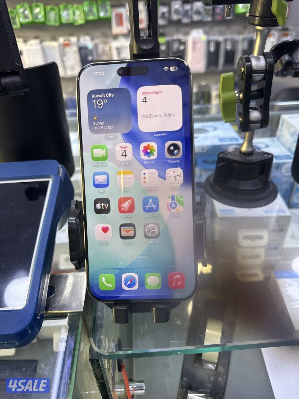 iPhone 16 pro max Titanium Gray 256GB BATTERY 90%0