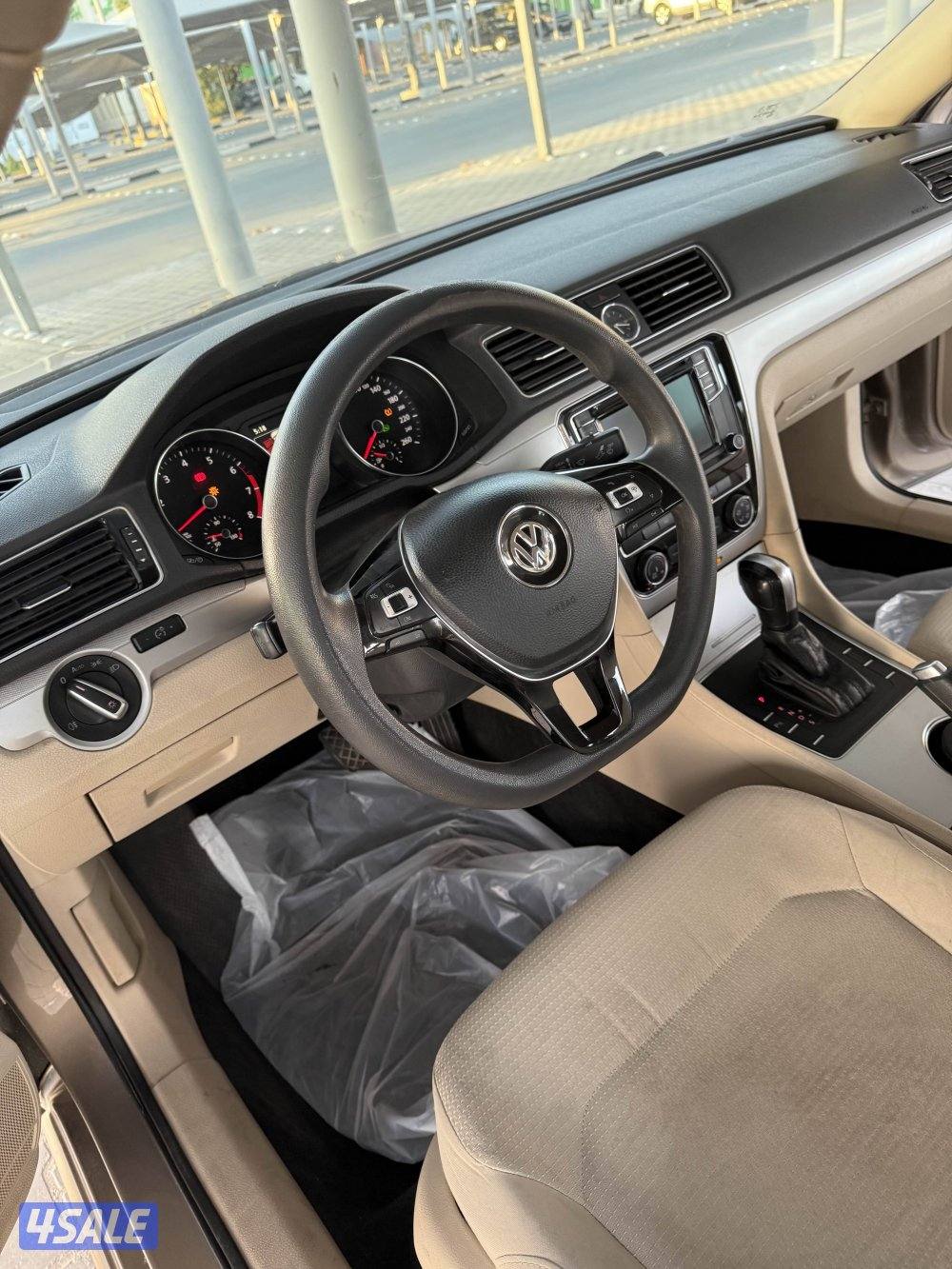 فلوكس فاجن باسات للبيع ٢٠١٧9