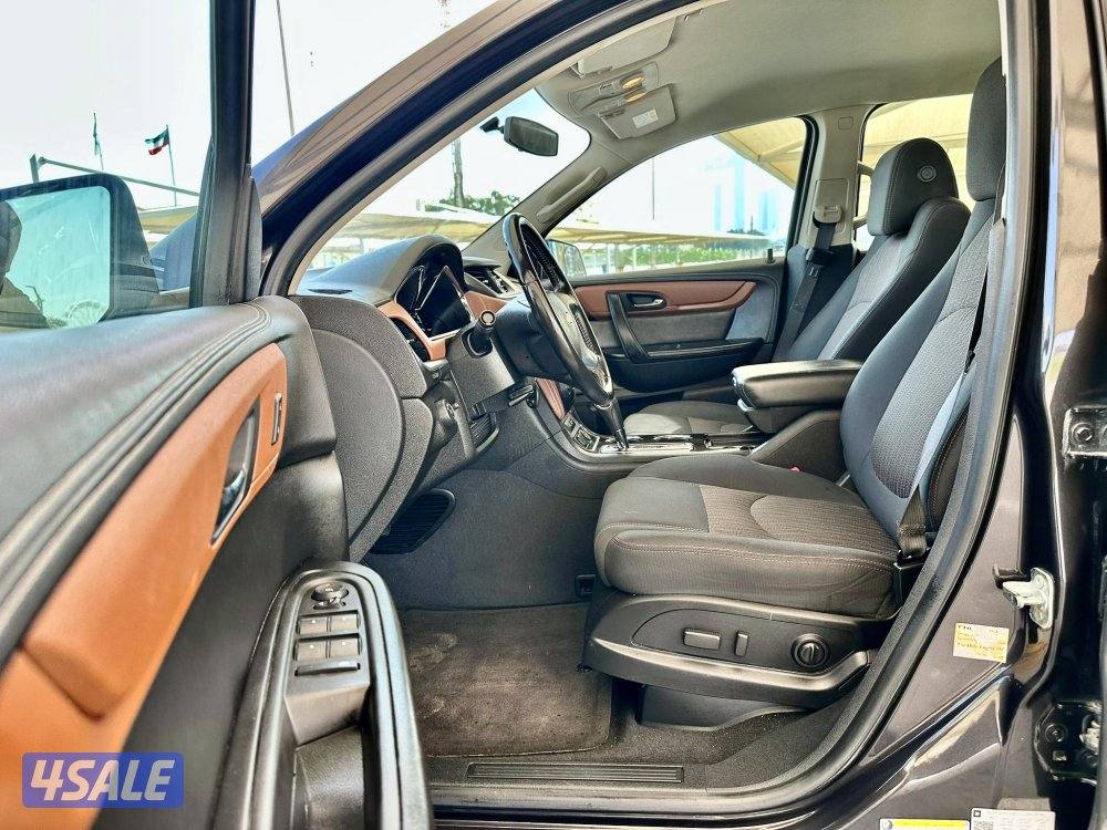 شيفروليه ترافيرس - الموديل:2017 - العداد:8214