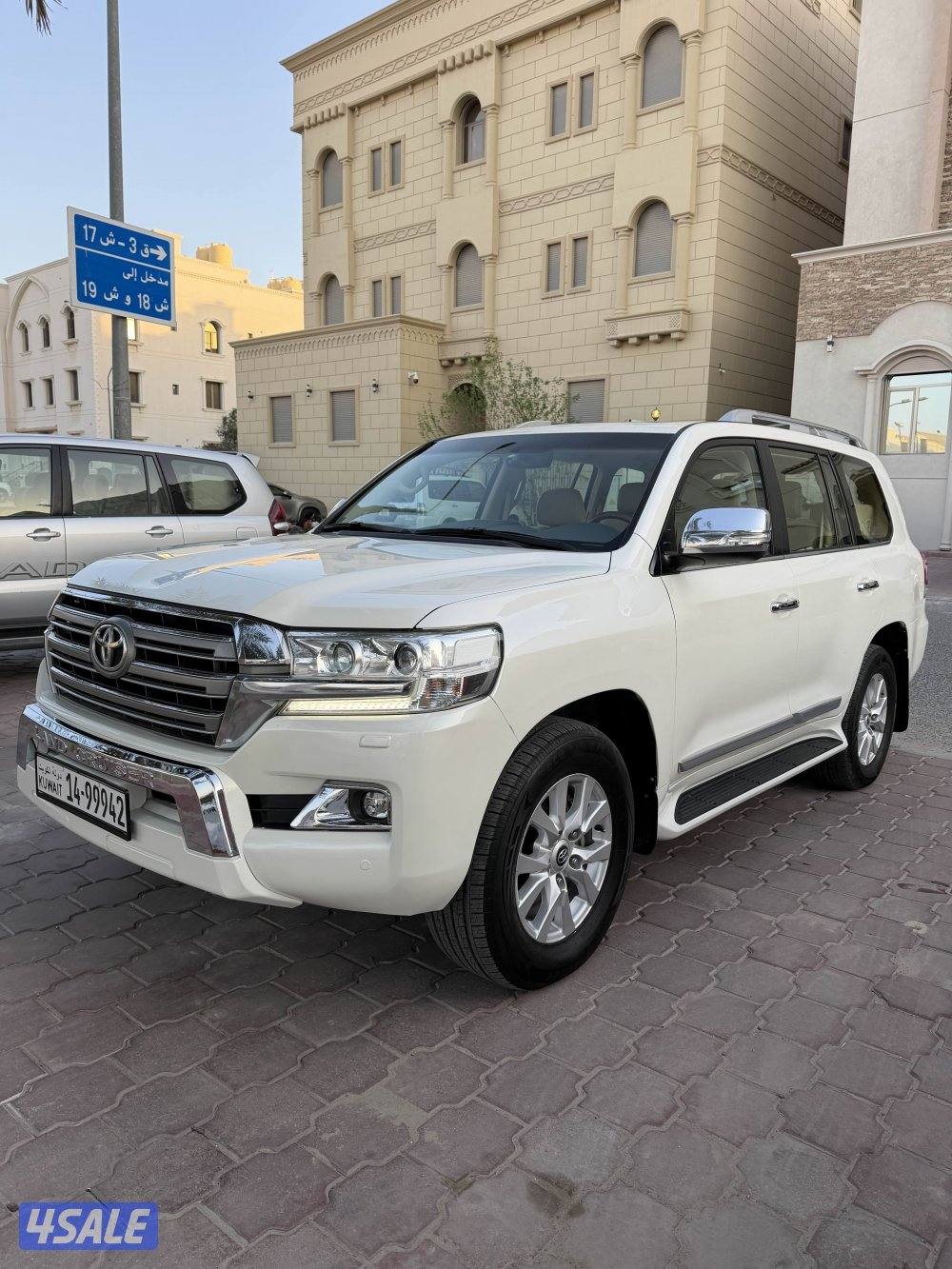 لاند كروز VXR الساير عداد 2200