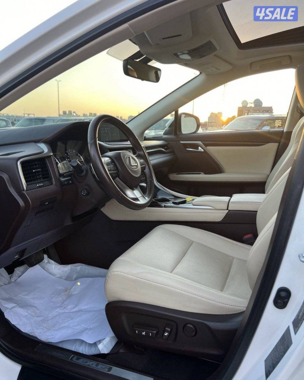 للبيع لكزس 2020 V6 RX3507