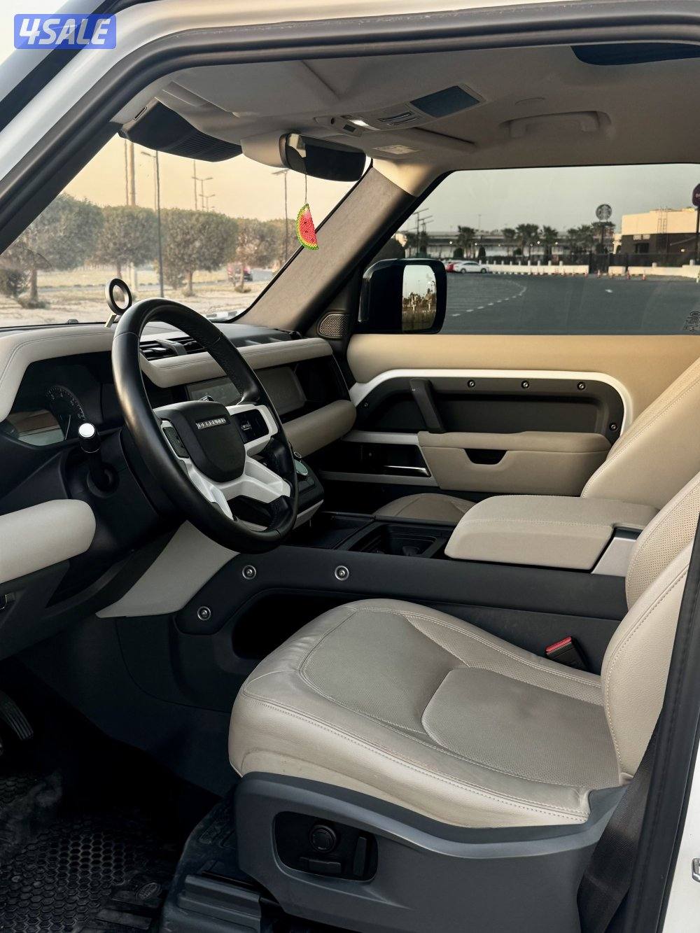 لاند روفر ديفندر 90 2023 وارد الغانم V612