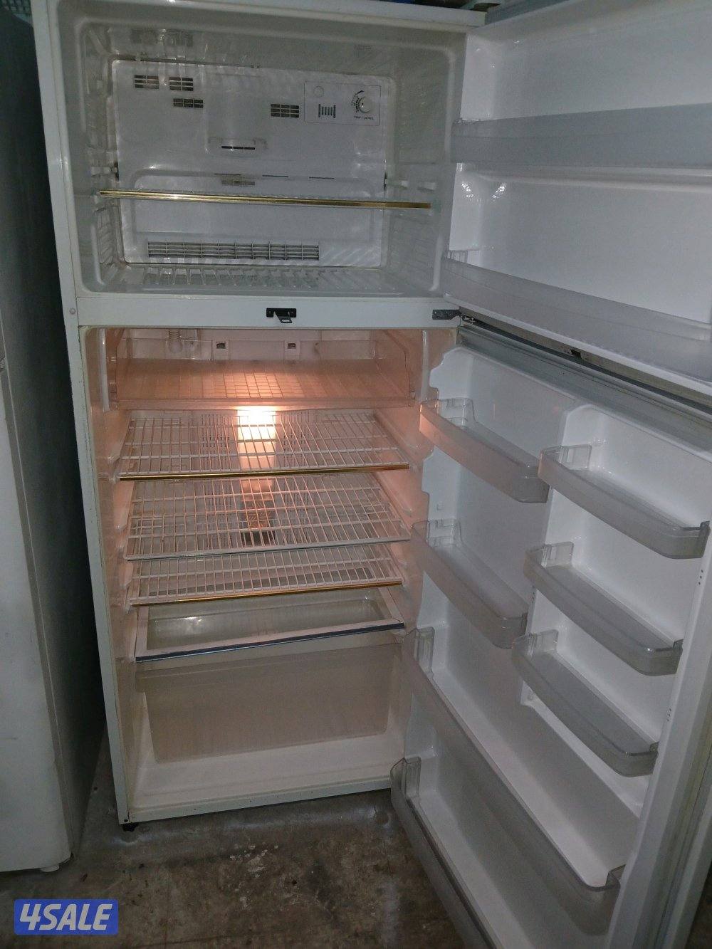 للبيع ثلاجه ناشونال ياباني بحاله ممتازه جدا مع الكفالة والتوصيل عائلية1