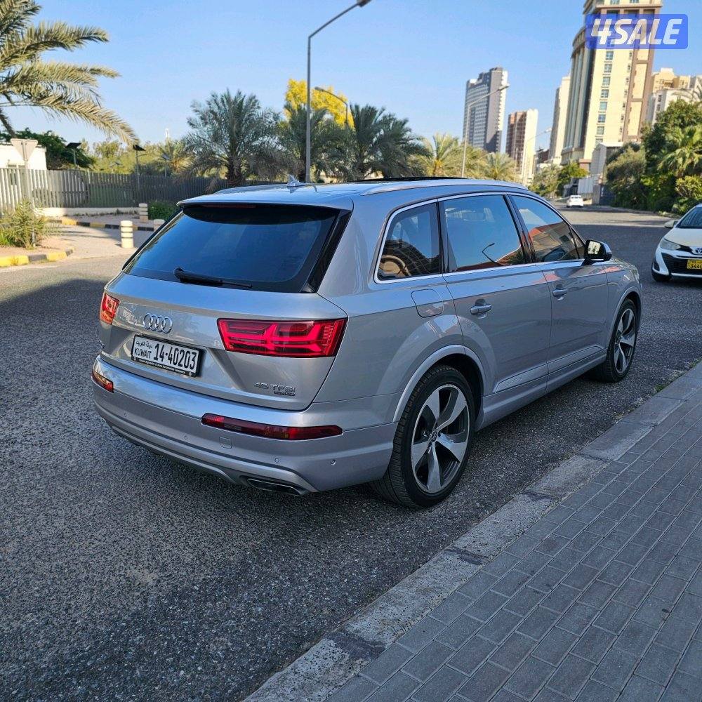 Audi Q7 2016 صبغ الوكالة7