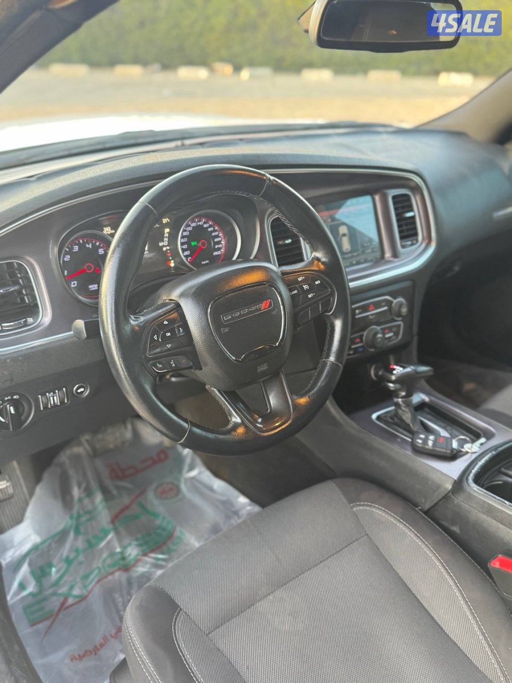 تشارجر 2015 للبيع3