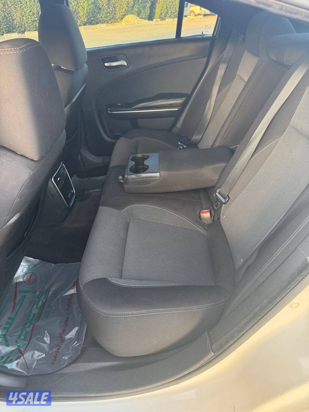 تشارجر 2015 للبيع4