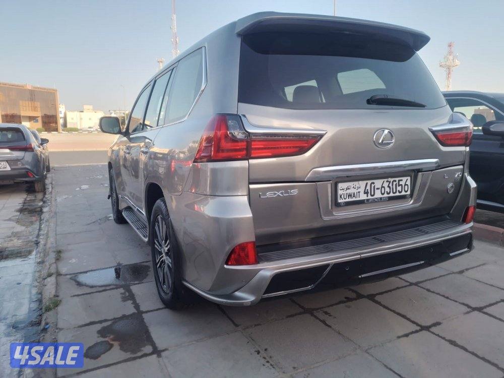 لكزس LX5703