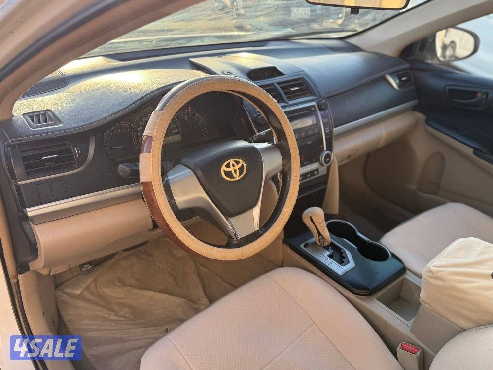 للبيع كامري 20144