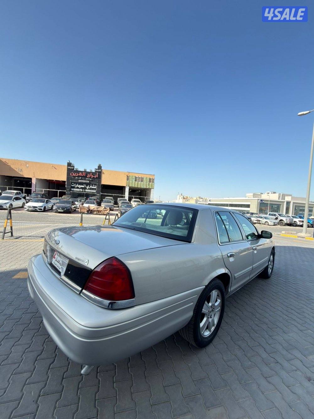 فورد فكتوريا 2011 صبغ الوكاله عدا قطعه4