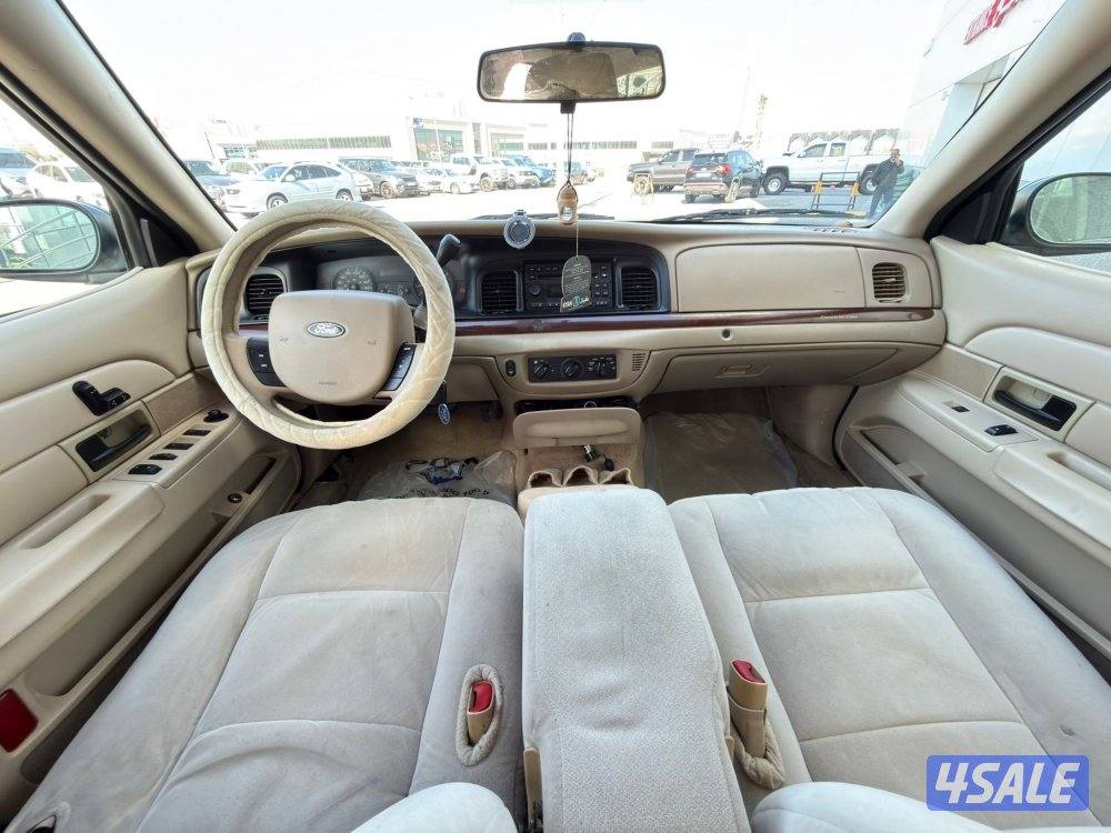 فورد فكتوريا 2011 صبغ الوكاله عدا قطعه9