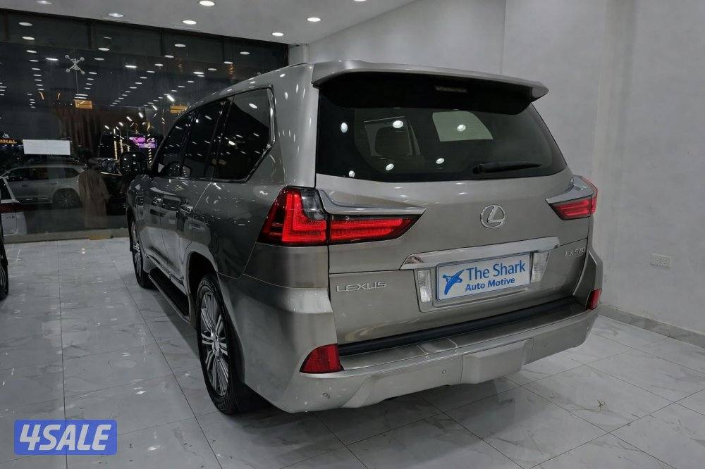 لكزس ستيشن lx570 2016 سبورت وكالة البحرين جاهزة للتصدير مع التخليص13