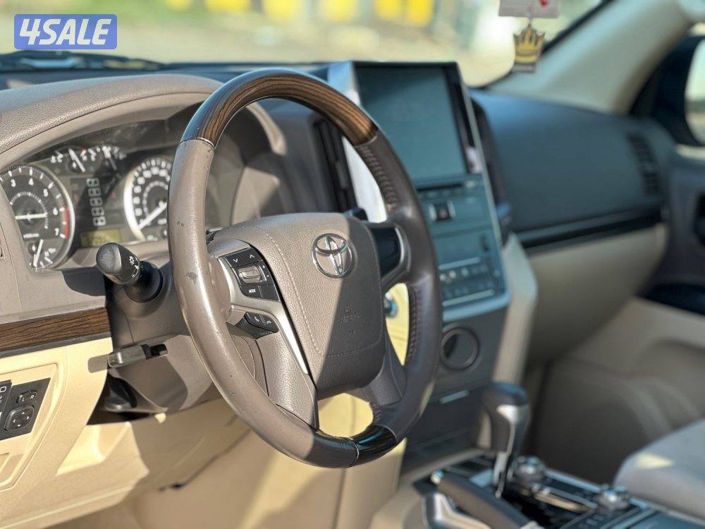 للبيع لاندكروزر GXR ماشي ٩٠ الف كيلو سيرفس وكالة5