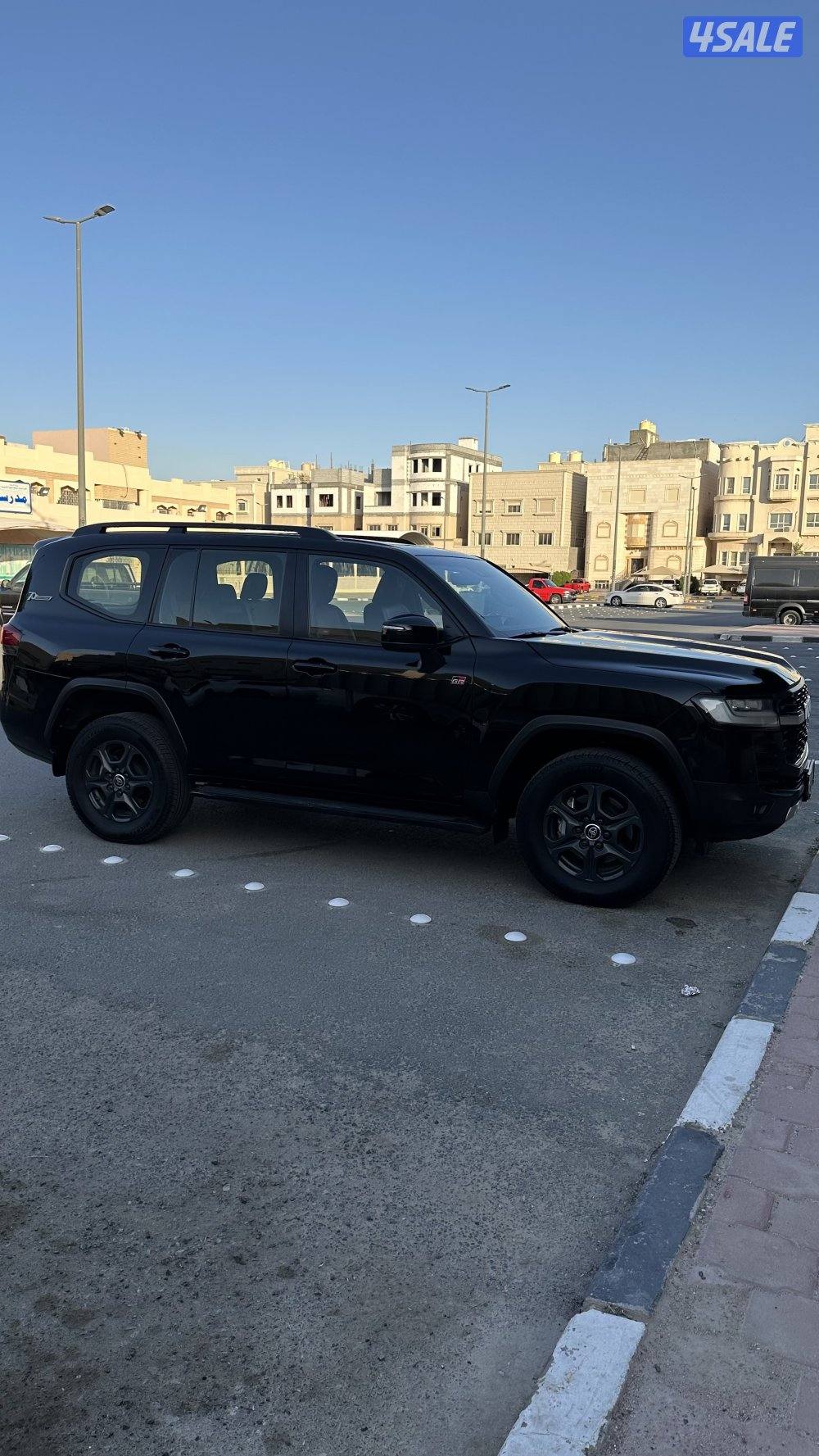 لاند كروزر GR2