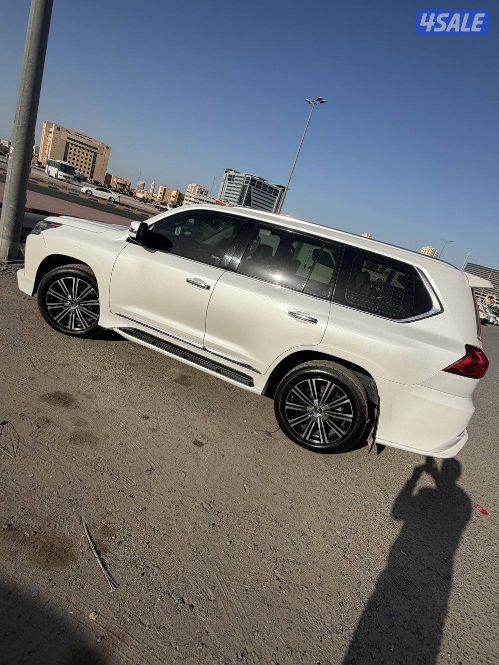 لكزس 570 بحالة الوكالة بقراطيس الوكالة صبغ الوكالة مديل 20190