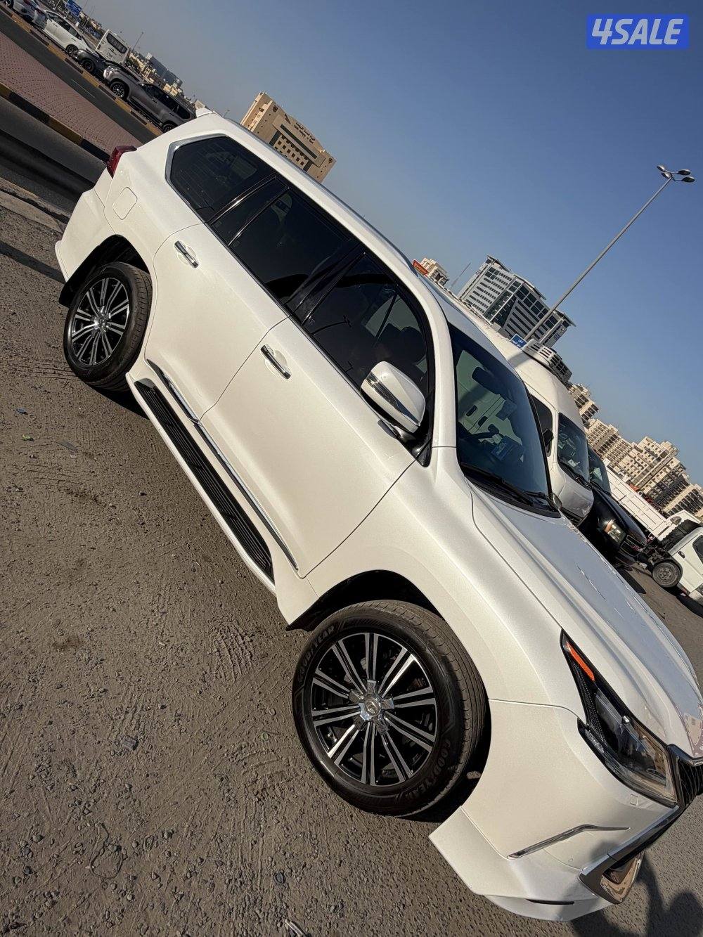 لكزس 570 بحالة الوكالة بقراطيس الوكالة صبغ الوكالة مديل 20192