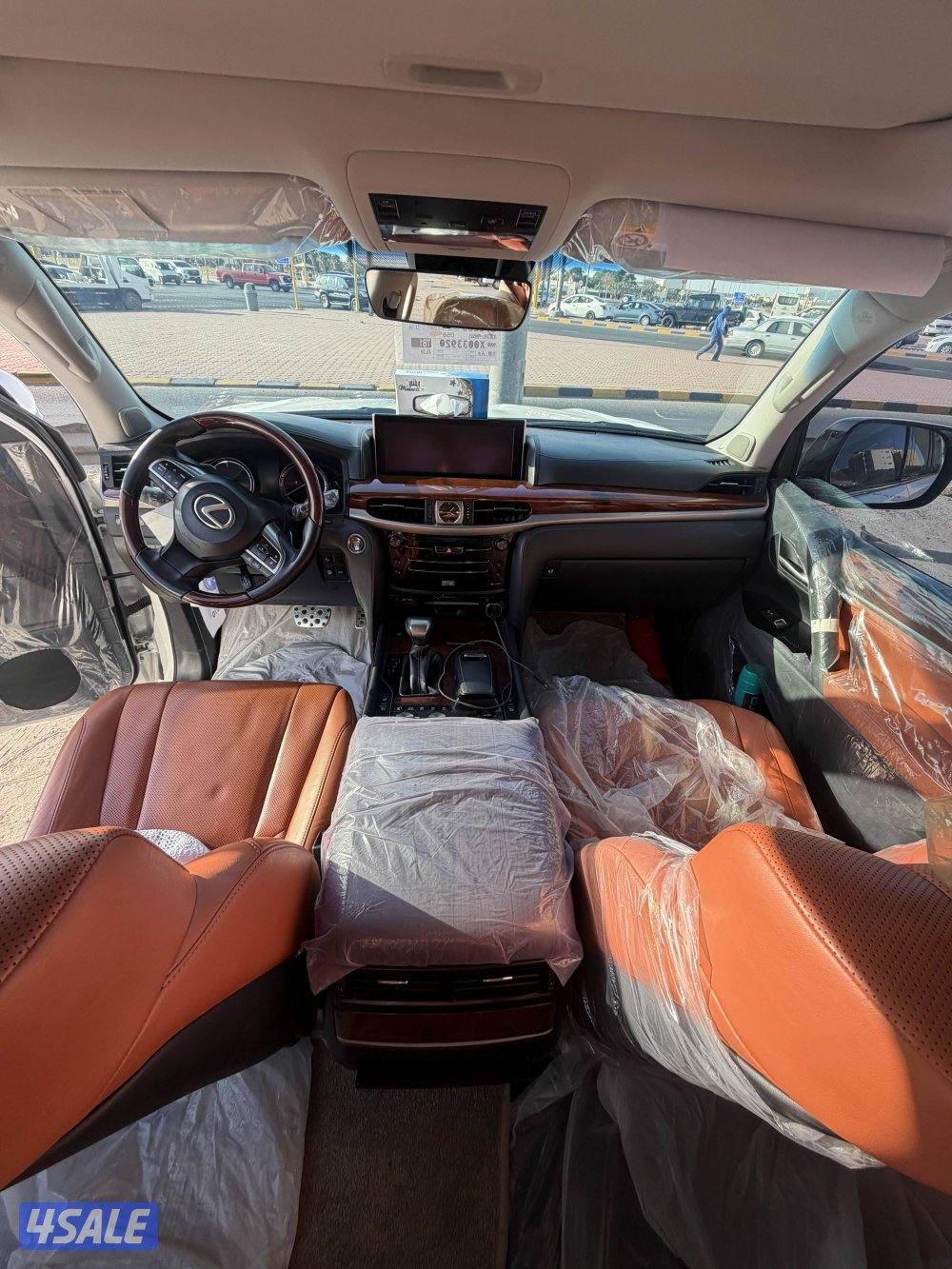 لكزس 570 بحالة الوكالة بقراطيس الوكالة صبغ الوكالة مديل 201913