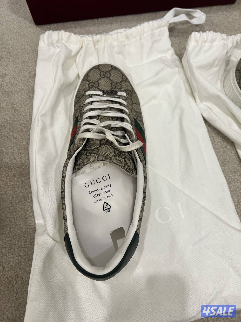 للبيع قوتشي لبسه وحده فقط معاه جميع اغراضه4