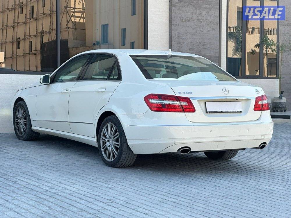 مرسيدس
 E Class 
E300 
عداد 112 الف4