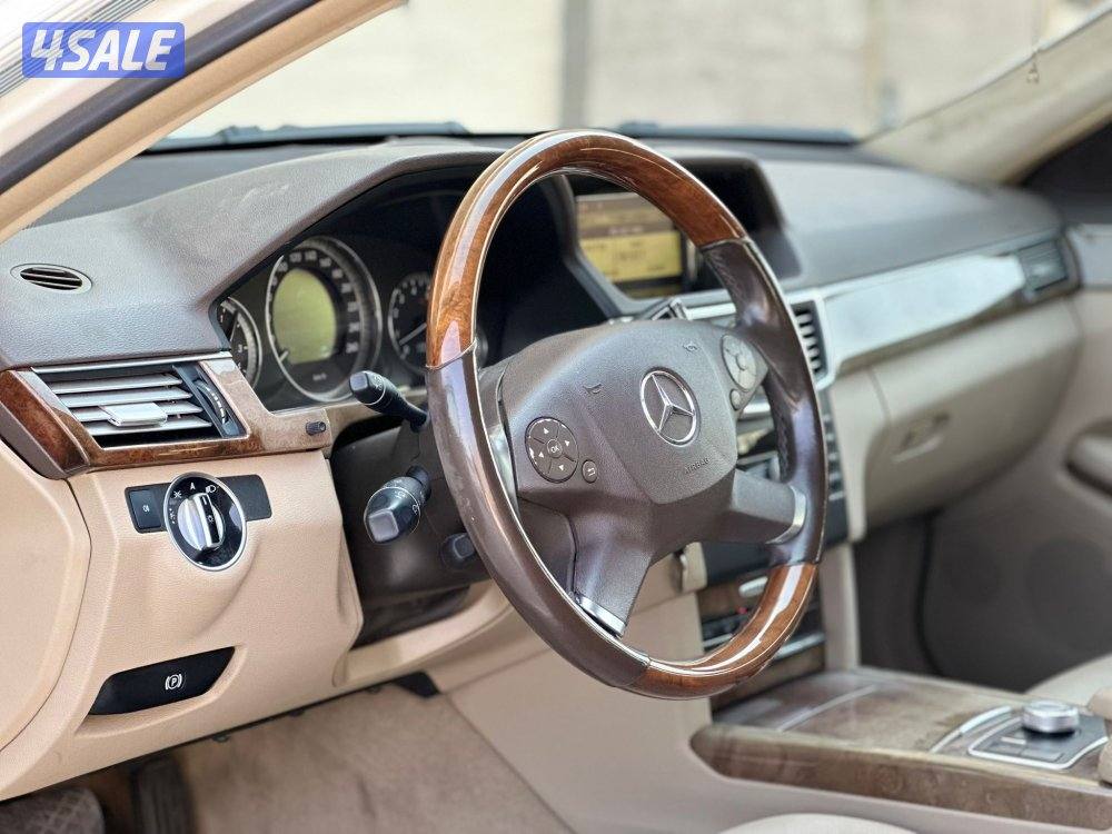 مرسيدس
 E Class 
E300 
عداد 112 الف8