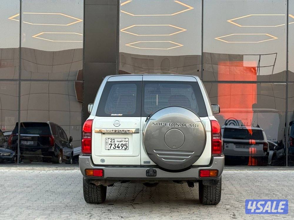 NISSAN SUPER SAFARI VTC4800 _ 2022 صبغ الوكالة5