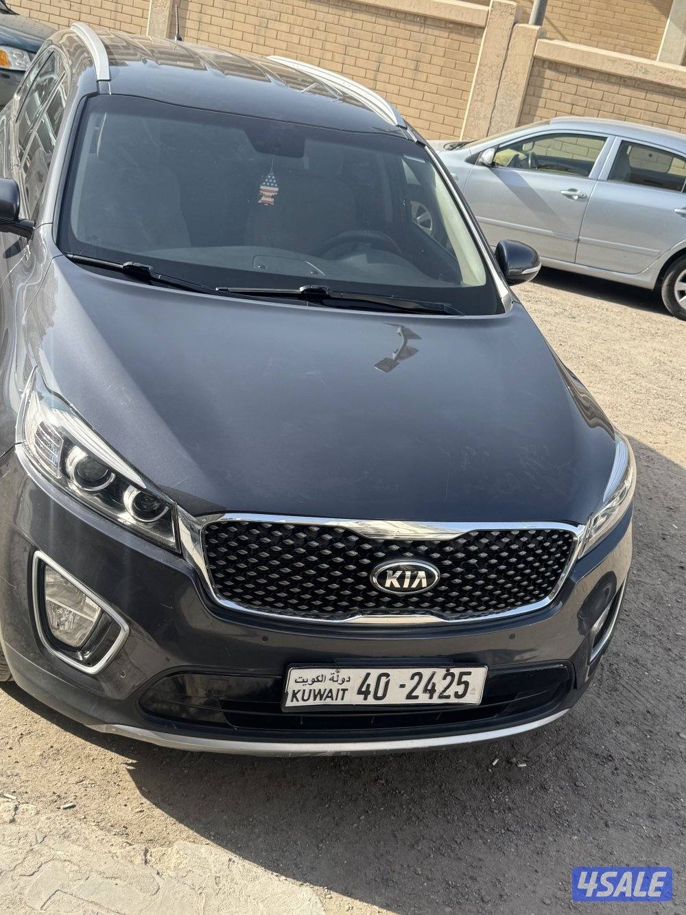 كياسة سورينتو 2016 عدد 103صبغ ولا قطعه قيرمكينه شيسي شرط الفحص تلفون0