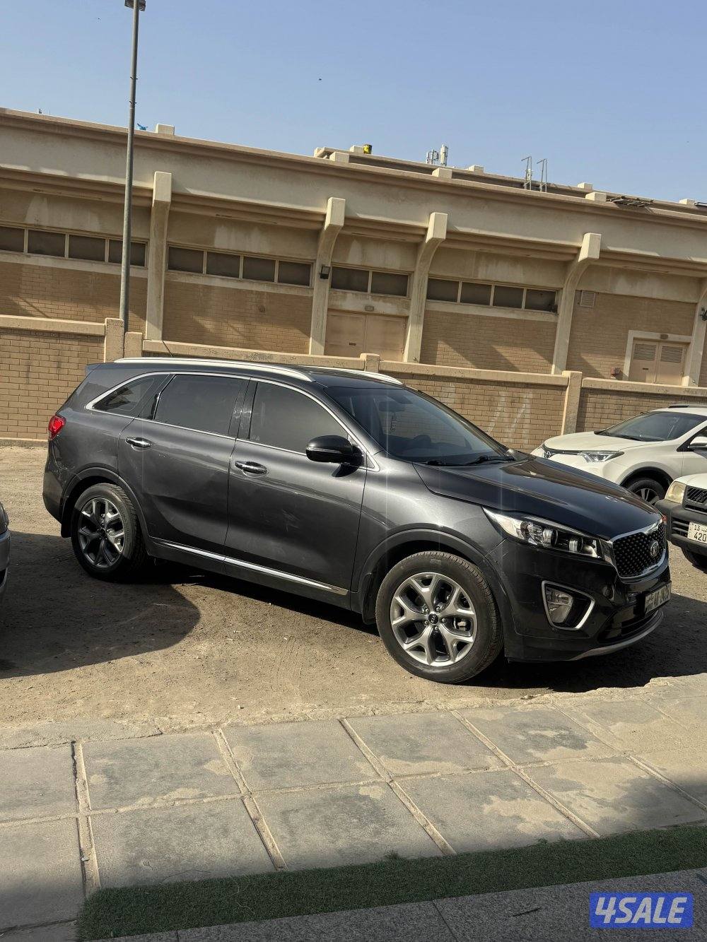 كياسة سورينتو 2016 عدد 103صبغ ولا قطعه قيرمكينه شيسي شرط الفحص تلفون1