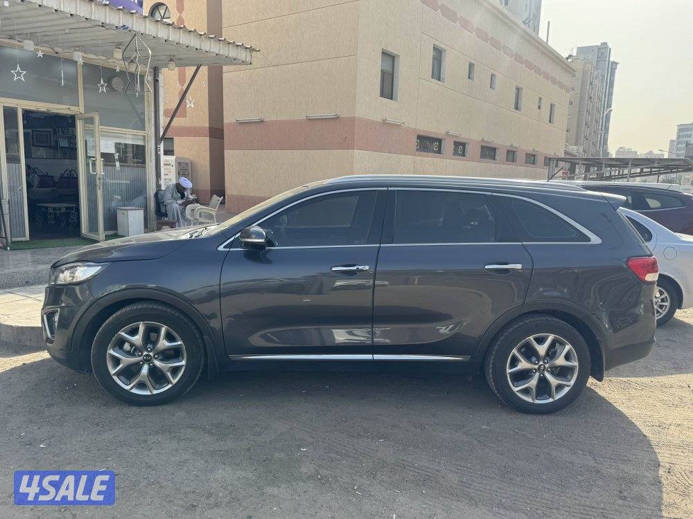 كياسة سورينتو 2016 عدد 103صبغ ولا قطعه قيرمكينه شيسي شرط الفحص تلفون3