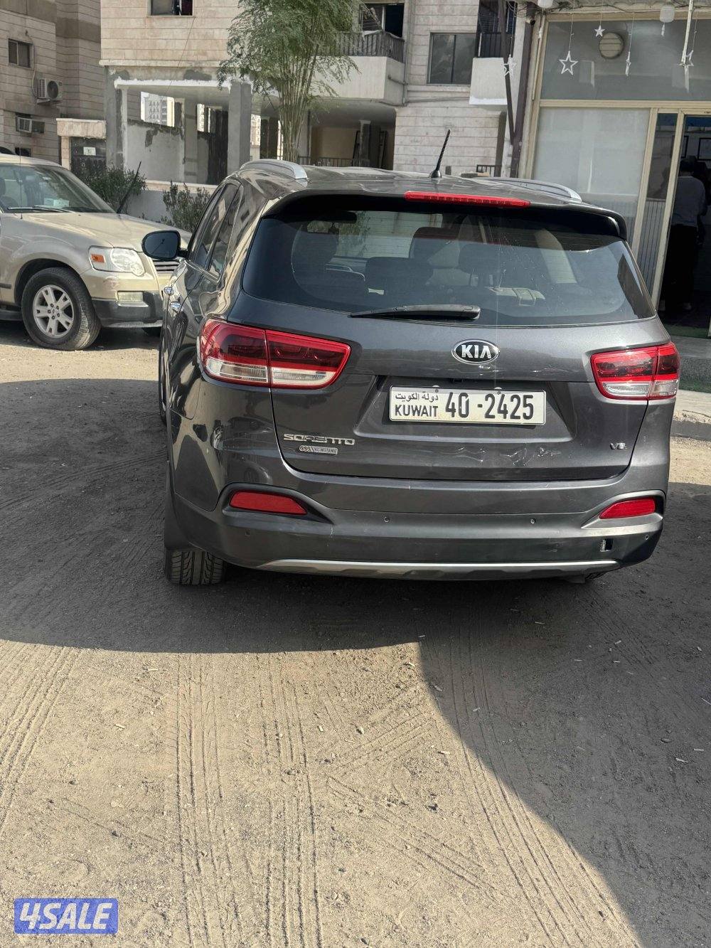 كياسة سورينتو 2016 عدد 103صبغ ولا قطعه قيرمكينه شيسي شرط الفحص تلفون5