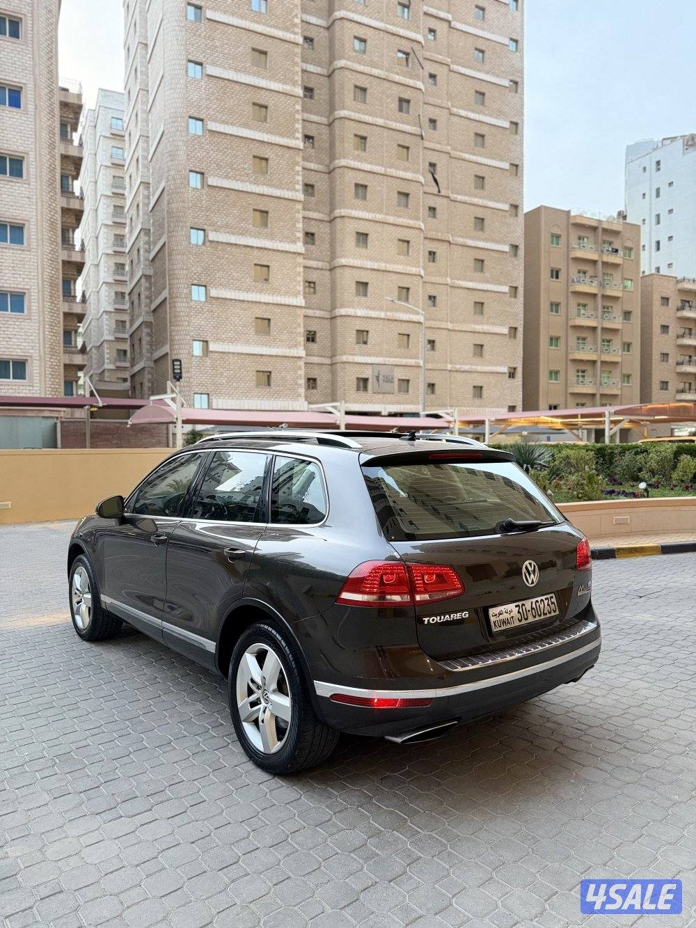 طوارق 2015 بحاله ممتازه جدا الفل اعلى درجه من الوكاله بانوراما3