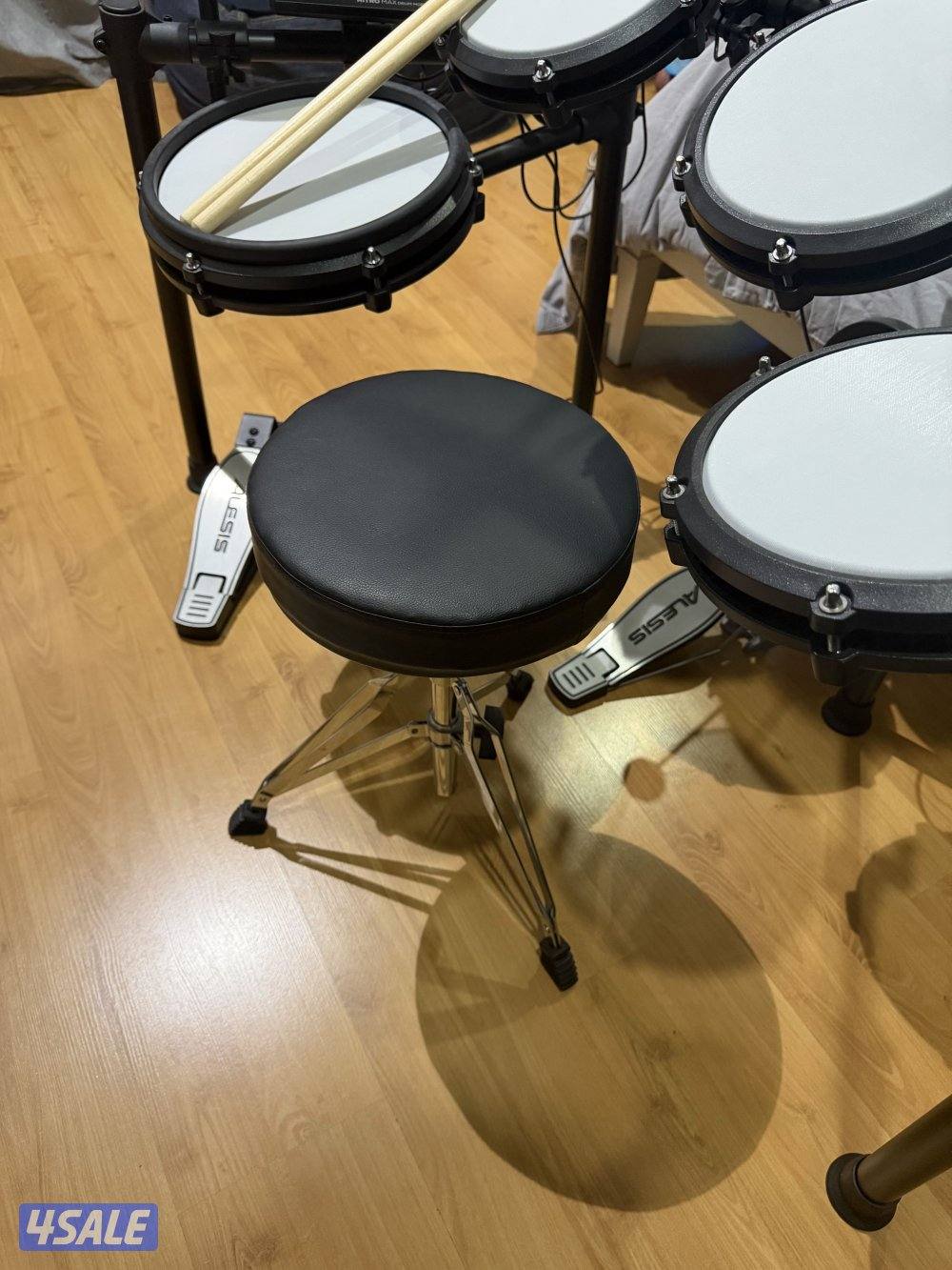 Alesis Nitro Max Electronic Drum Kit Excellent Condition 7 month use4