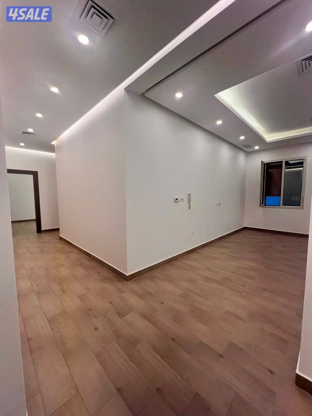 للإيجار شقة اول سكن جديده في خيطان ٣ غرف نوم وغرفة ناني0