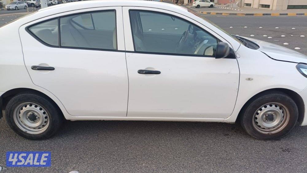 used car Nissan sunny7