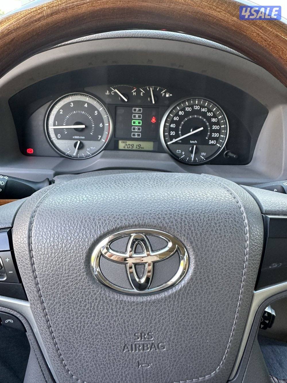 للبيع تويوتا لاند كروزر  GXR الساير 2016 صبغ الوكاله شرط الفحص للجادين5