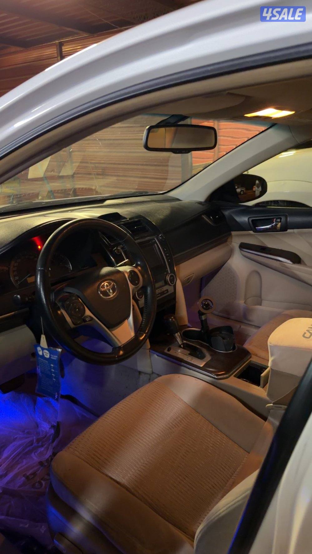 للبيع كامري 20144