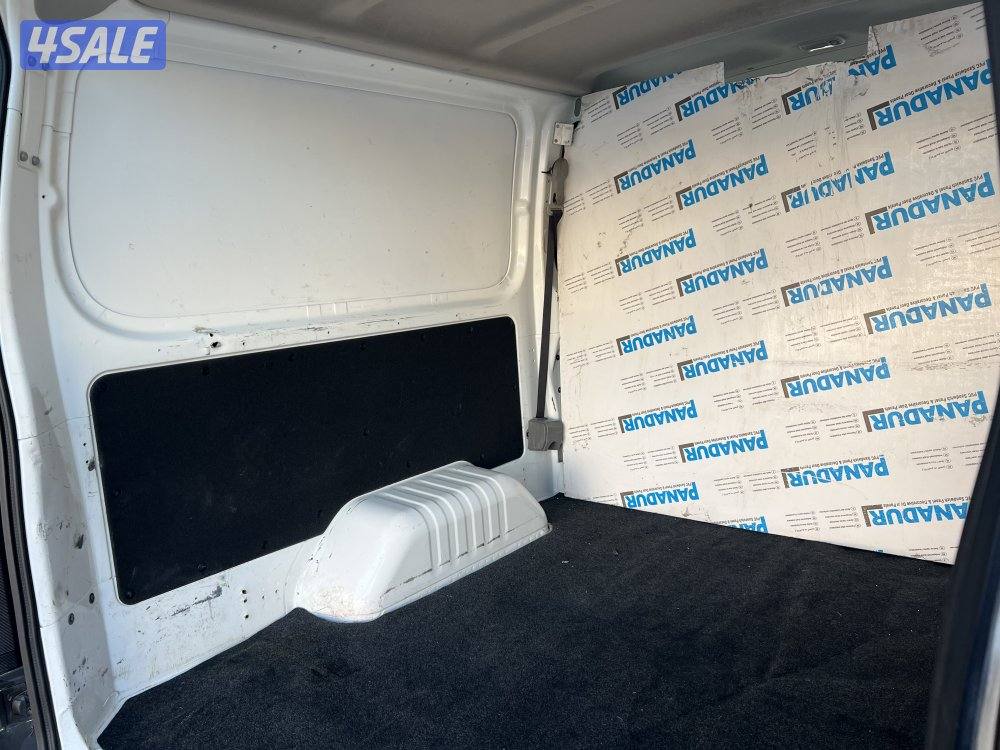 للبيع باص نيسان اورفان مقفل 2019  بحاله جداً ممتازه11